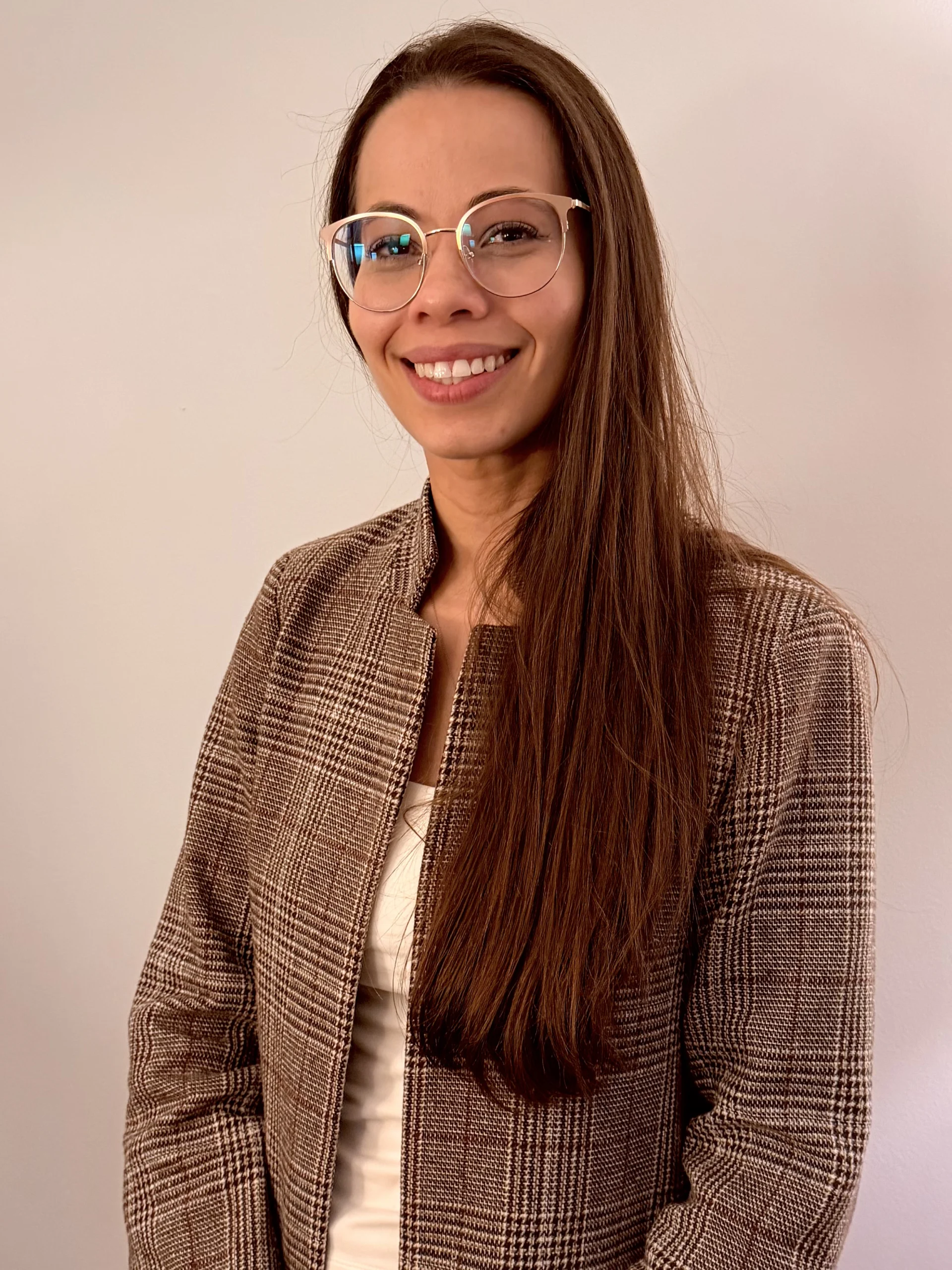 Jessica De La Cruz, LPC Jessica De La Cruz is licensed by the state of New Jersey as a Licensed Professional Counselor (LPC)