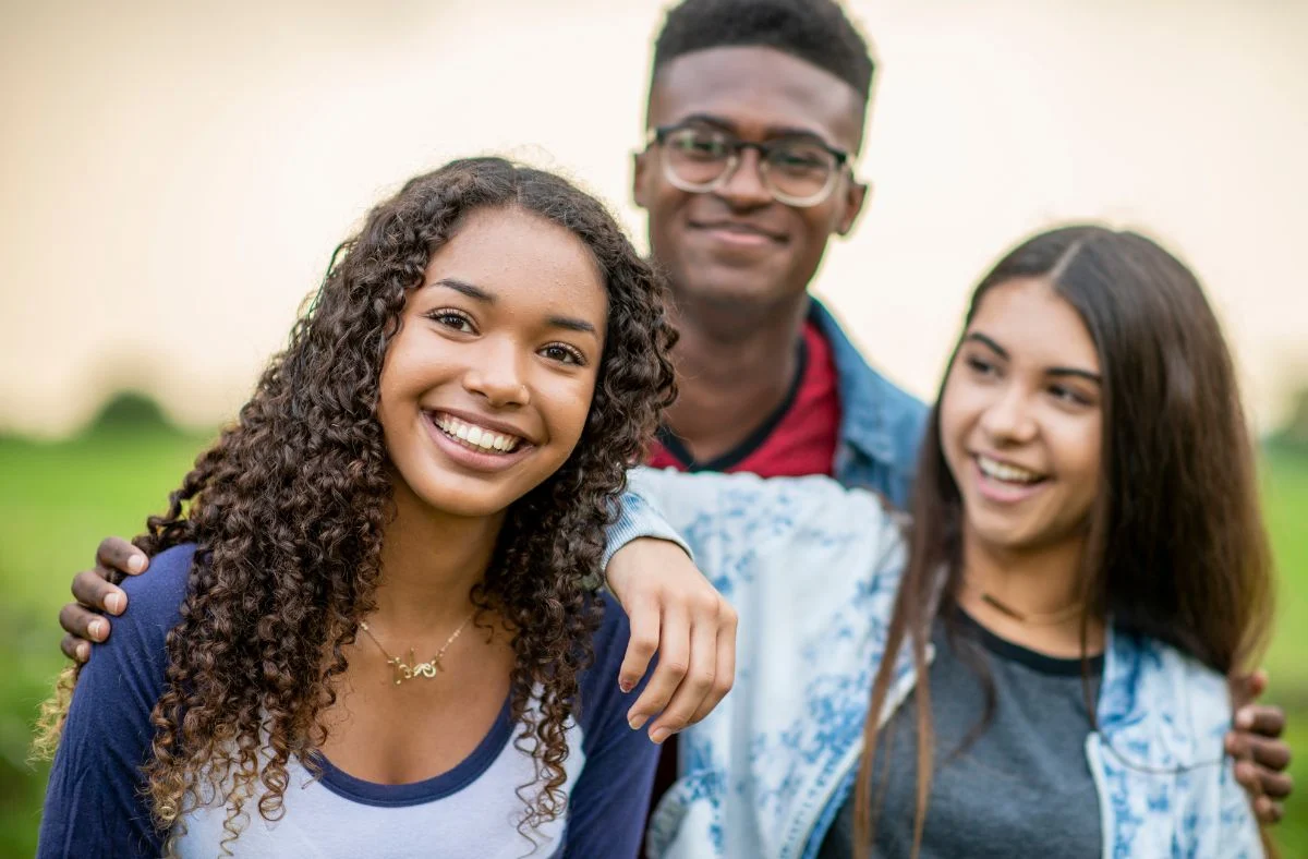 manage mental health problems and improve emotional regulation Teen meeting with a licensed therapist in Warren, NJ to discuss mental health services and receive support after experiencing symptoms associated with a major depressive episode.